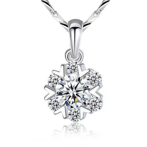 Fashion Personality Snowflake Luxury Women's Pendant